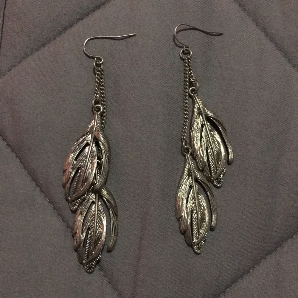 Silver Dangly Feather Earrings NEVER WORN